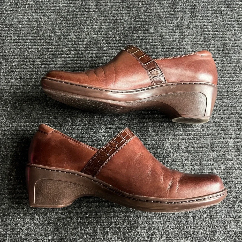 Clarks leather loafers